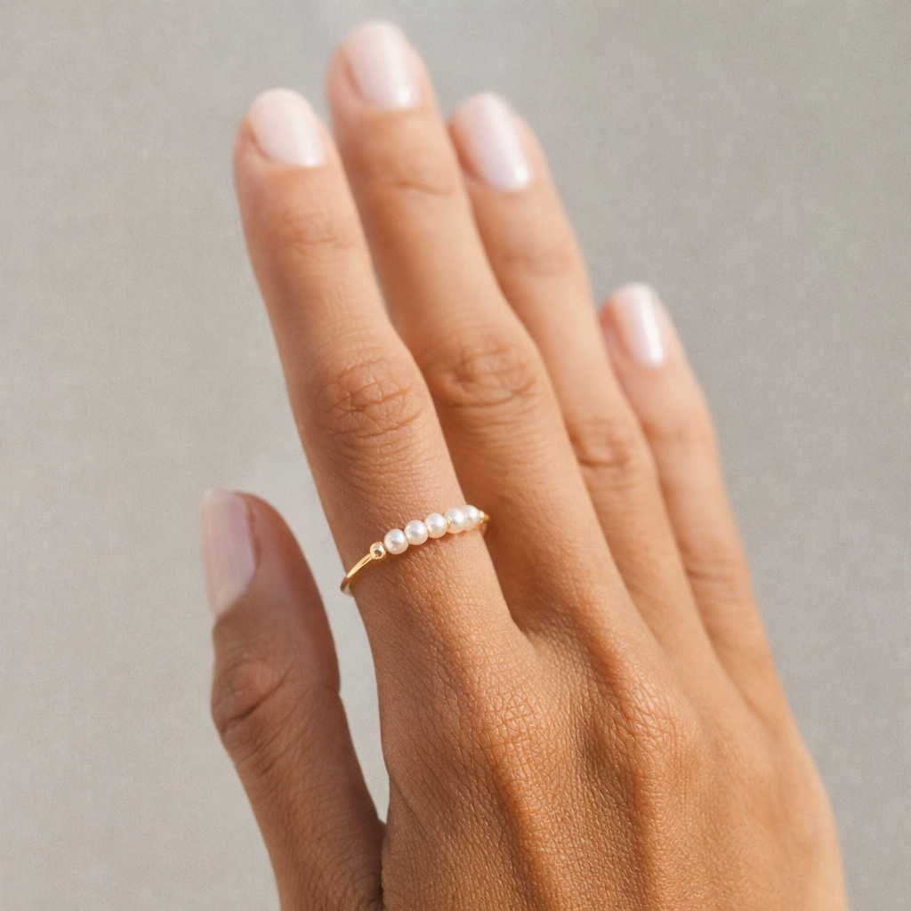 Mini Pearl Ring