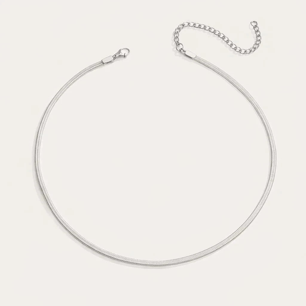 Luna Choker